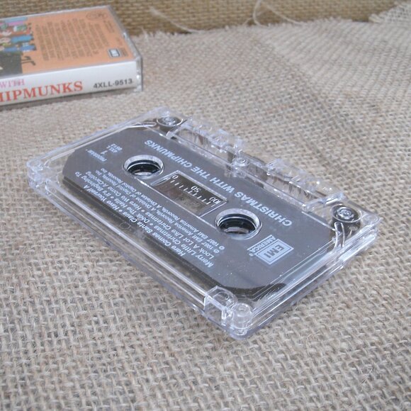 Christmas With the Chipmunks Cassette Tape - Picture 8 of 12
